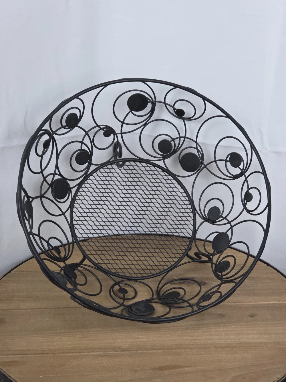 Decorative Metal Wire Fruit Bowl - Black